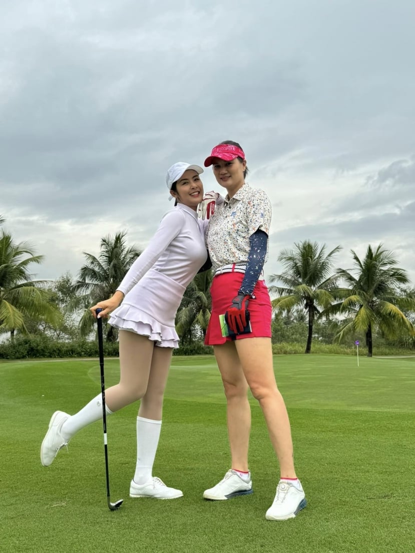 Kim Huệ đọ sắc với hoa hậu Ngọc Hân trên sân golf